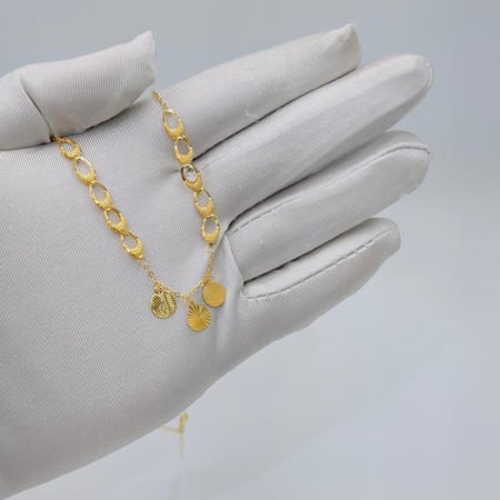 عقد ذهب عيار 21