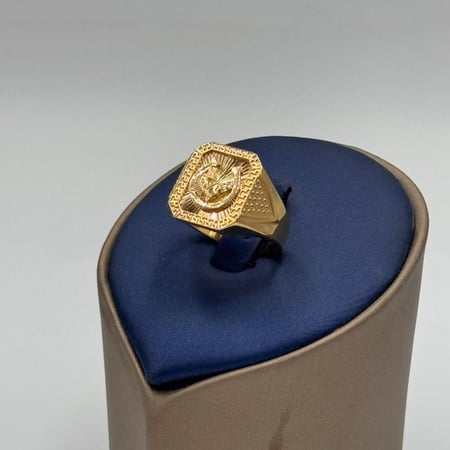 خاتم ذهب عيار 18