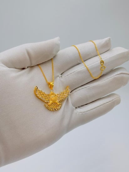 عقد صقر ذهب عيار 21