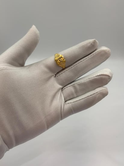 خاتم شعار شايل عيار 21 - مجوهرات قصر المدينة للذهب - الدمام