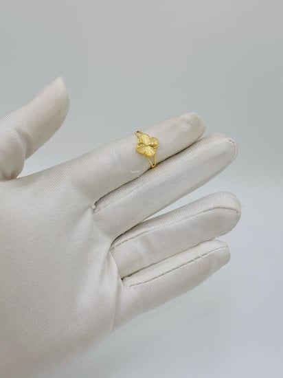 خاتم تصميم عالمي ذهب عيار 18