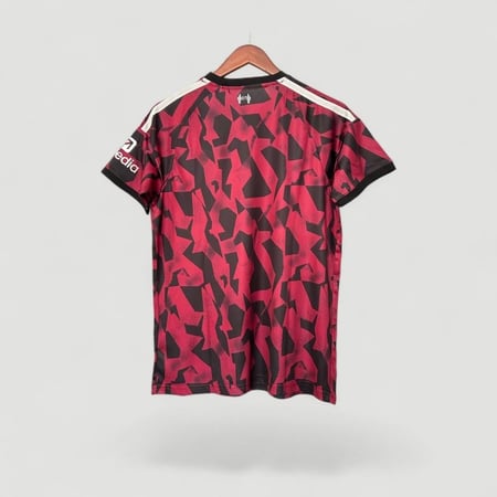 تيشيرت تدريبات ليفربول 2027