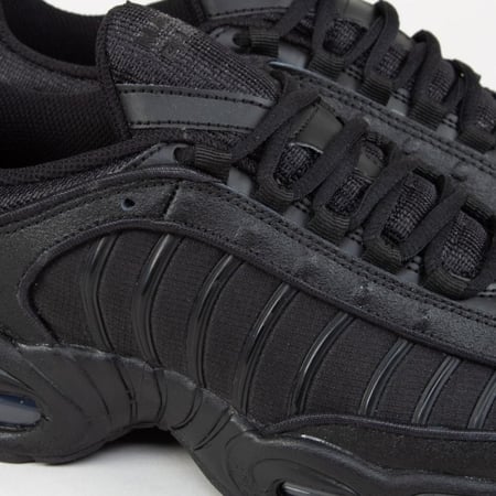 نايك اير ماكس بلس Nike Air Max