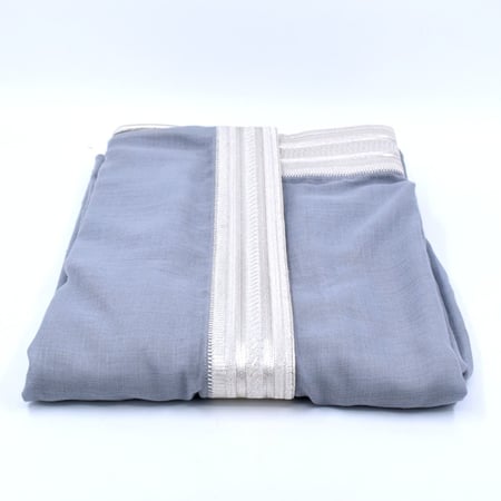 البشت السعودي الرصاصي الفخم  هدية مميزة للرجل الأنيق