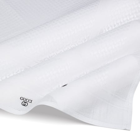 شماغ قوتشي ابيض كلاسيك