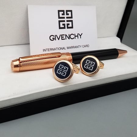 العرض البلاتيني من جيفنشي F31