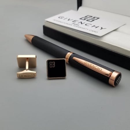 العرض البلاتيني من جيفنشي F31