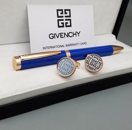 العرض البلاتيني من جيفنشي F31