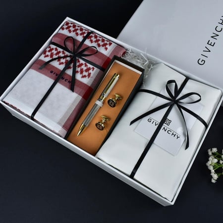 العرض البلاتيني من جيفنشي F31