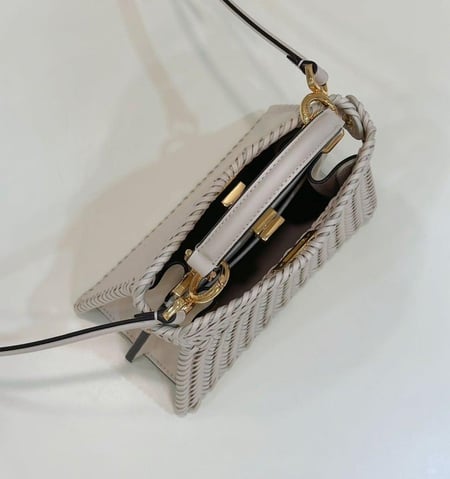 حقيبة فندي مقاس 20 cm