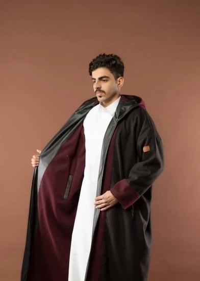 فروه قماش جوخ دبل فيس باللون العنابي والاسود