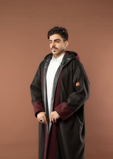 فروه قماش جوخ دبل فيس باللون العنابي والاسود