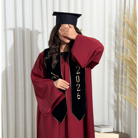 عباية تخرج برغندي اسود مخمل