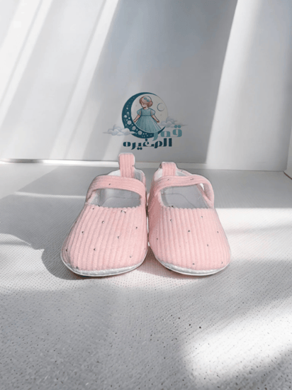 حذاء أطفال لطيف بألوان متعددة
