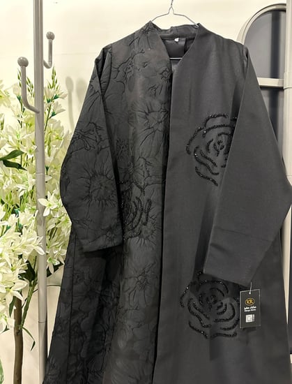 عباية ورده شغل يدوي ABAYA