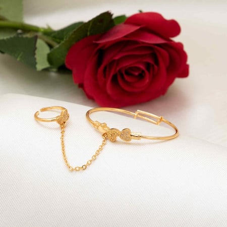 طقم اطفال شكل القلب