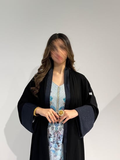 إنترنت مع أكمام سواره جاكار كحلي