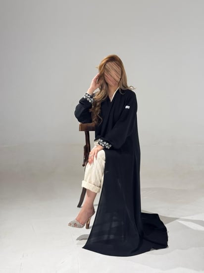 إنترنت مع أكمام أسواره ابيض