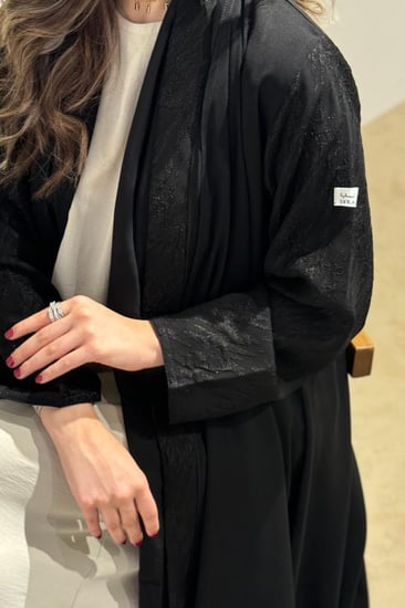 ملكي مع اكمام شاكيرا