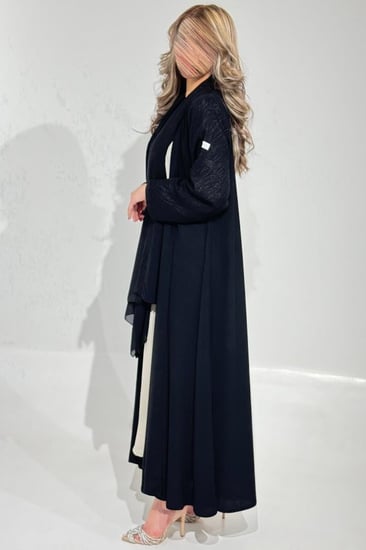 ملكي مع اكمام شاكيرا