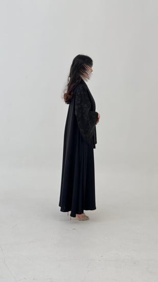 بلاك بيري مع أكمام كتان