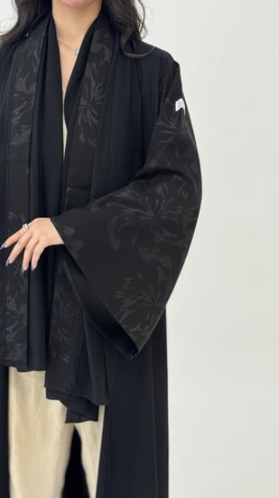 بلاك بيري مع أكمام كتان