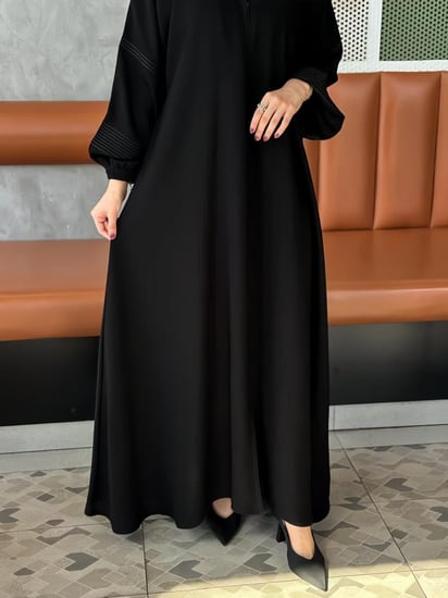 عبايات لمسه