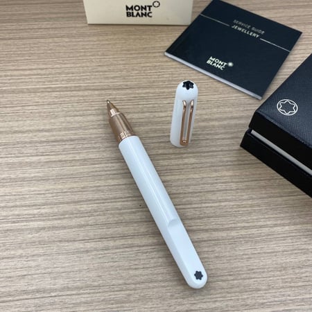قلم ماركة مونت بلانك