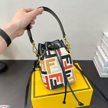 فندي باكيت ميني