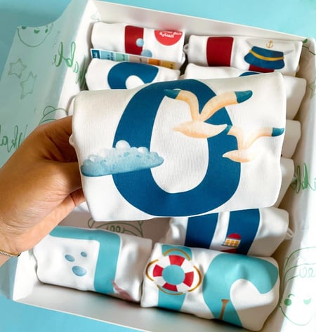 طقم الأشهر بتصميم البحّار بالعربي