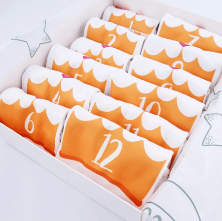 بوكس الشهور ثيم التاج الملكه الصغيره - Little Queen Crown Set of 12