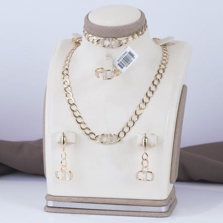 طقم عيار 18
