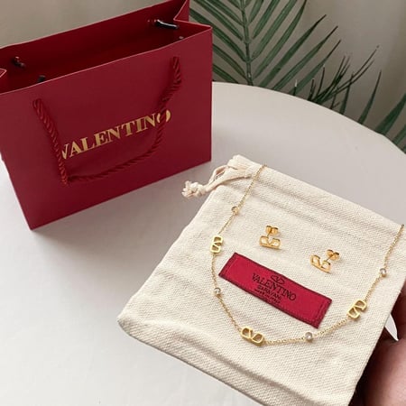 طقم سلسال وحلق فالنتينو