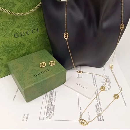 طقم قوتشي (سلسال وحلق)