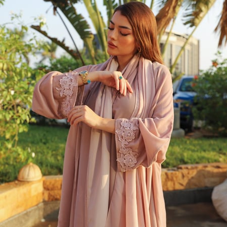 عباية مخمل بينك نود موديل Abaya No 27