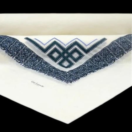 شال صوف كشميري شتوي جي لاروش 2025  Guy Laroche قاي لاروش