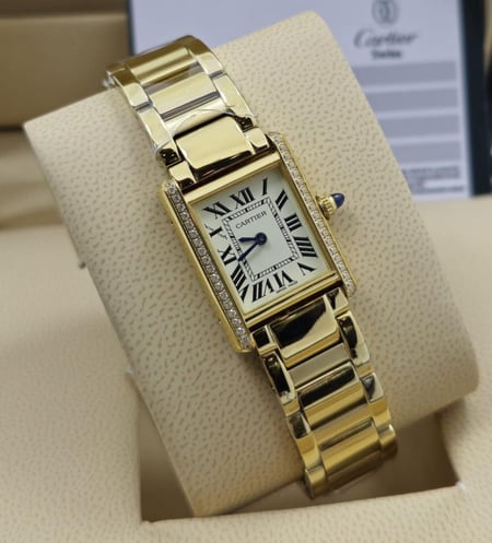 ساعه كارتير نسائي بطاريه