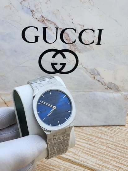 ساعة قوتشي رجالي درجه اولى