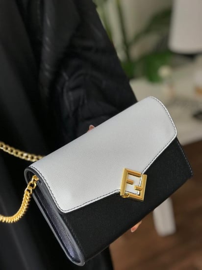 شنطه فندي ميني هاي كواليتي معا ملحقاتها