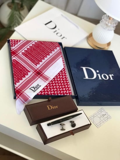 عرض من ديور قلم وكبك معا شماغ