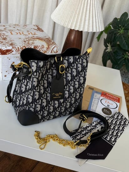 شنطة كريستيان ديور ماستر