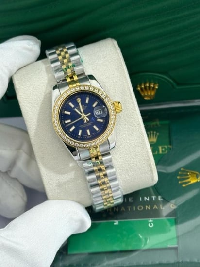 ساعة رولكس نسائي فصوص