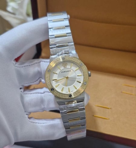 ساعة فرزاتشي نسائي