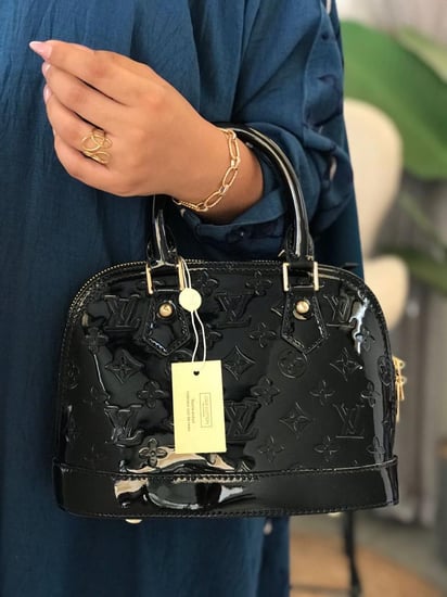 شنطه لويس فيتون الهرم معا ملحقاتها هاي كواليتي