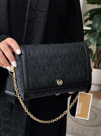 شنطه مايكل كورس هاي كواليتي معا ملحقاتها