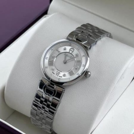 ساعة اقنر نسائية طبق الاصل