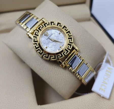 ساعة فرزاتشي نسائية