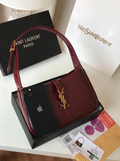 شنطه سان لوران هاي كواليتي معا ملحقاتها