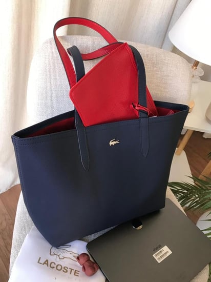 شنطه لاكوست معا ملحقاتها