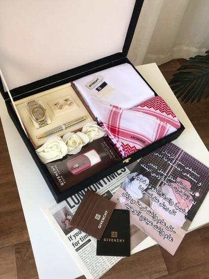طقم هدايا رجاليه من جفنشي